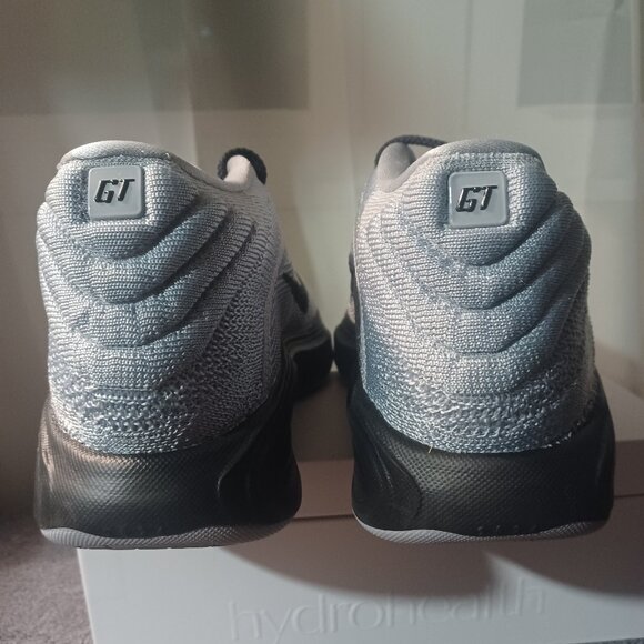 Brand New Nike Air Zoom GT Hustle 3TB Gray, And Black Men Size 8 (HM02Y8-001) - Picture 4 of 4